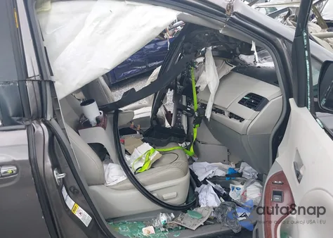 2014 Toyota Sienna Xle 7 Passenger из США, поврежденный, VIN 5TDDK3DC3ES088323